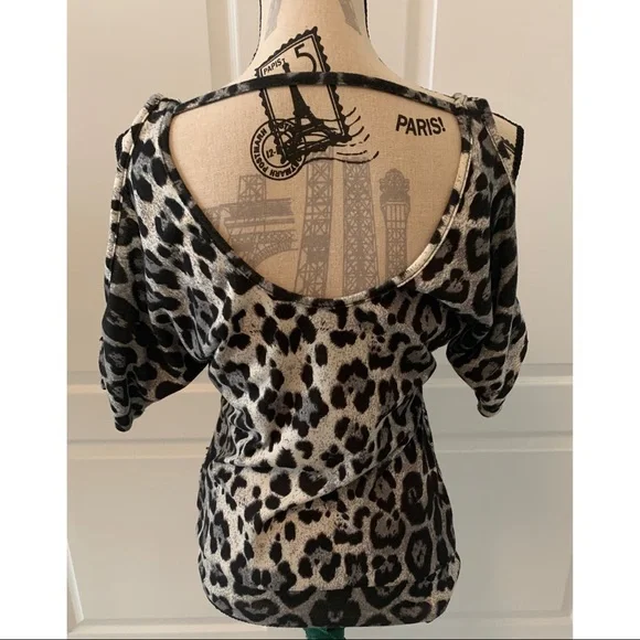 2b Bebe top - Picture 2 of 5